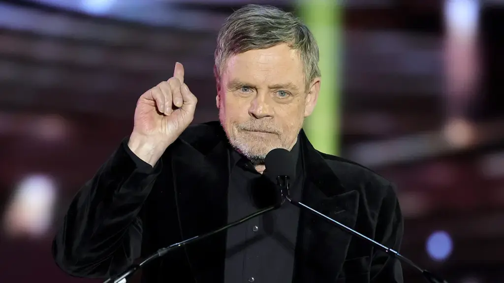 Mark Hamill expresses his shame over America's decision to re-elect Donald Trump during a podcast.