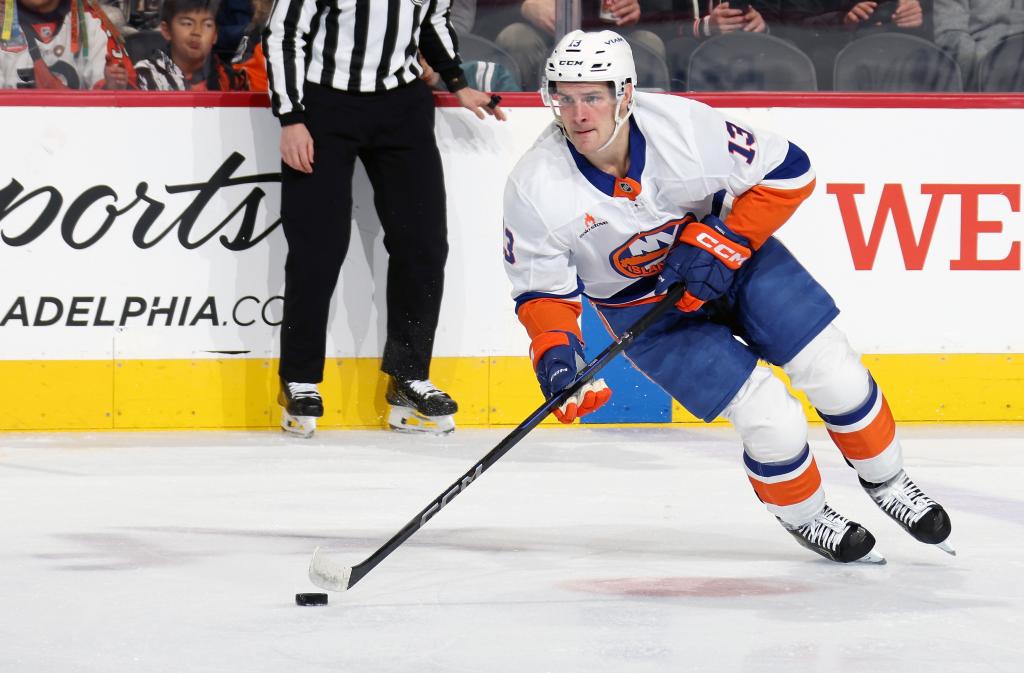Mat Barzal's return to playing center for the Islanders feels natural