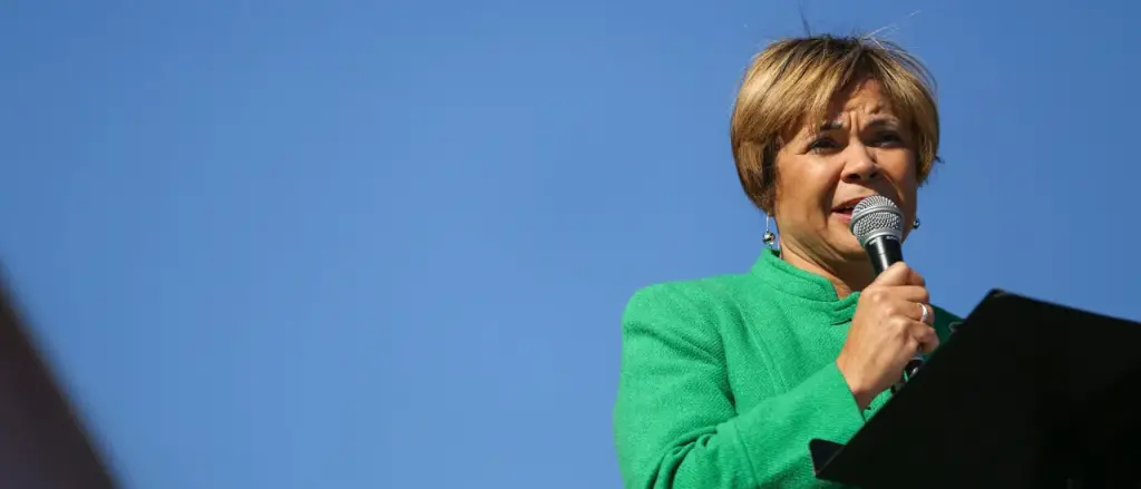 Mayor Secures Primary Victory After Shocking Stabbing That Captivates the Country