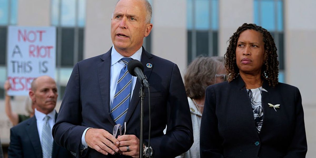 Mayor and Attorney General clash over lawsuit against Trump's anti-crime initiative