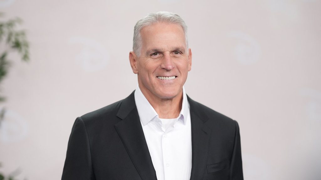 Mel Owens from 'The Golden Bachelor' reveals the difficult reality behind the end of his 18-year marriage.