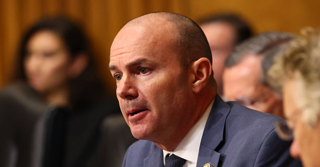 Mike Lee Pursues Cross-Party Agreement Recognizing Charlie Kirk as a 'Defender of Free Speech and Truth'