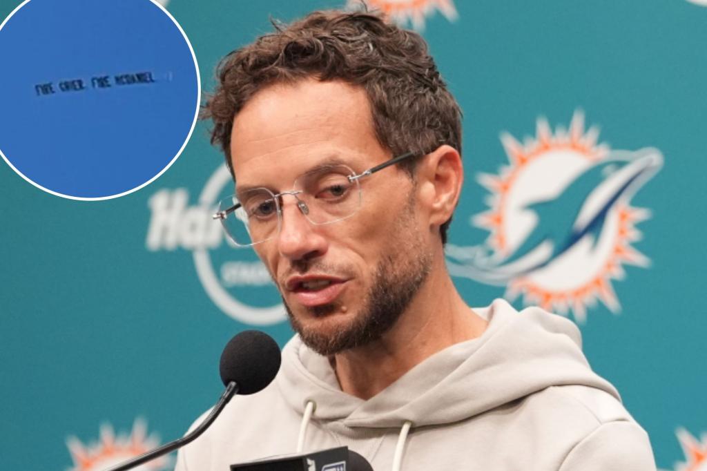 Mike McDaniel addresses plane banner urging his dismissal