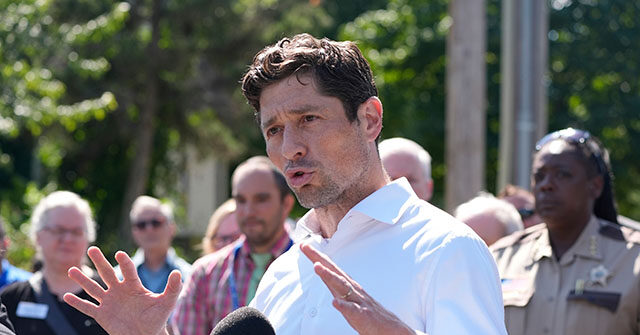 Minneapolis Catholic School Shooting Wrapped Up 24 Hours of Violence in the City