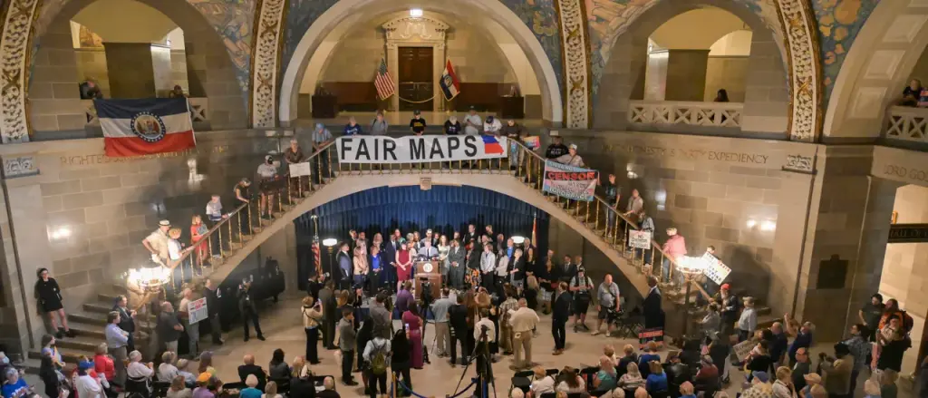 Missouri Teams Up with Texas to Adopt Favorable Redistricting Ahead of Midterm Elections