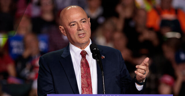 Muslim Mayor Who Supports Trump Stops Police Department Patch in English and Arabic