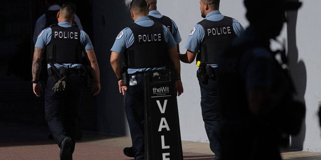 "My views shifted in the last week": Chicago residents urging Trump to deploy the National Guard