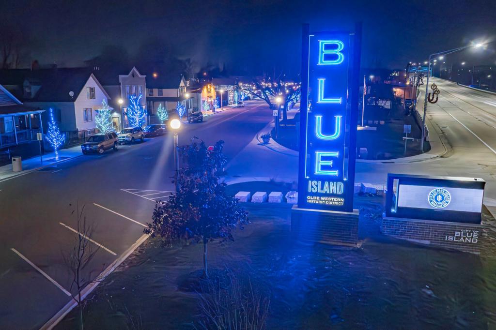 New York teenager who went missing located with undocumented migrants in Chicago's Blue Island area