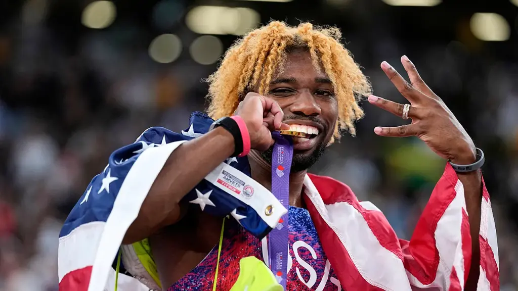 Noah Lyles matches Usain Bolt's record with his fourth 200m world championship victory