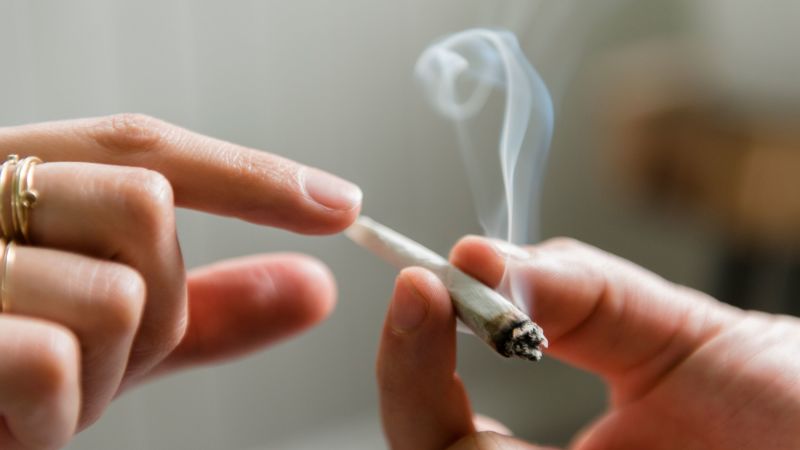 Ob/gyn group recommends avoiding cannabis during pregnancy and suggests universal screening.