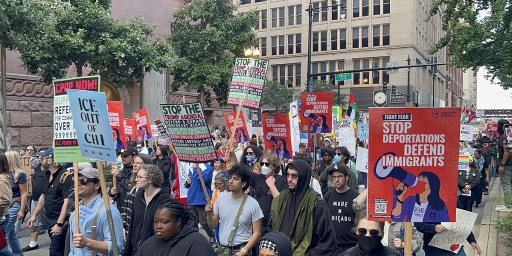 Opposition grows in Chicago as the city prepares for possible National Guard involvement