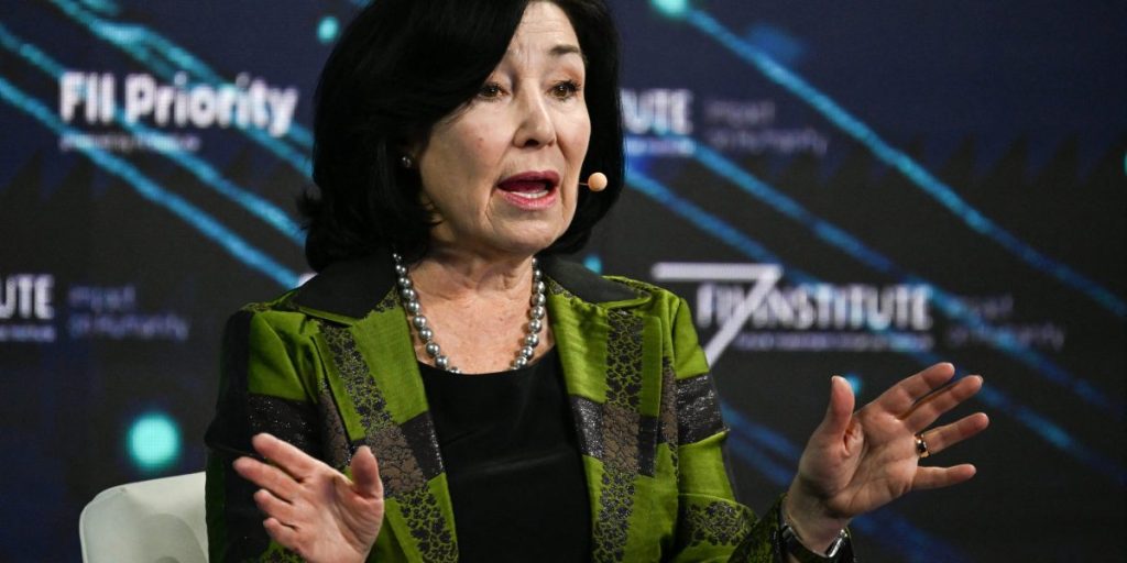 Oracle's new CEOs receive $350M in stock options but must boost the stock value to benefit.