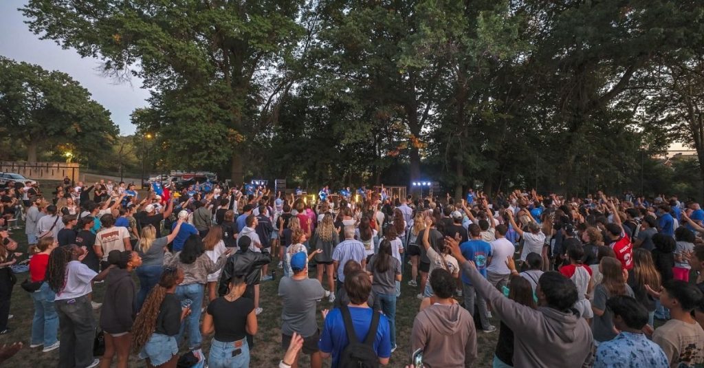 Pitt Athletes Proudly Honor Jesus at 'Pitt for Jesus' Worship Night