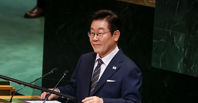 Progressive South Korean President Celebrates Fall of Impeached Conservative Former Leader at U.N.