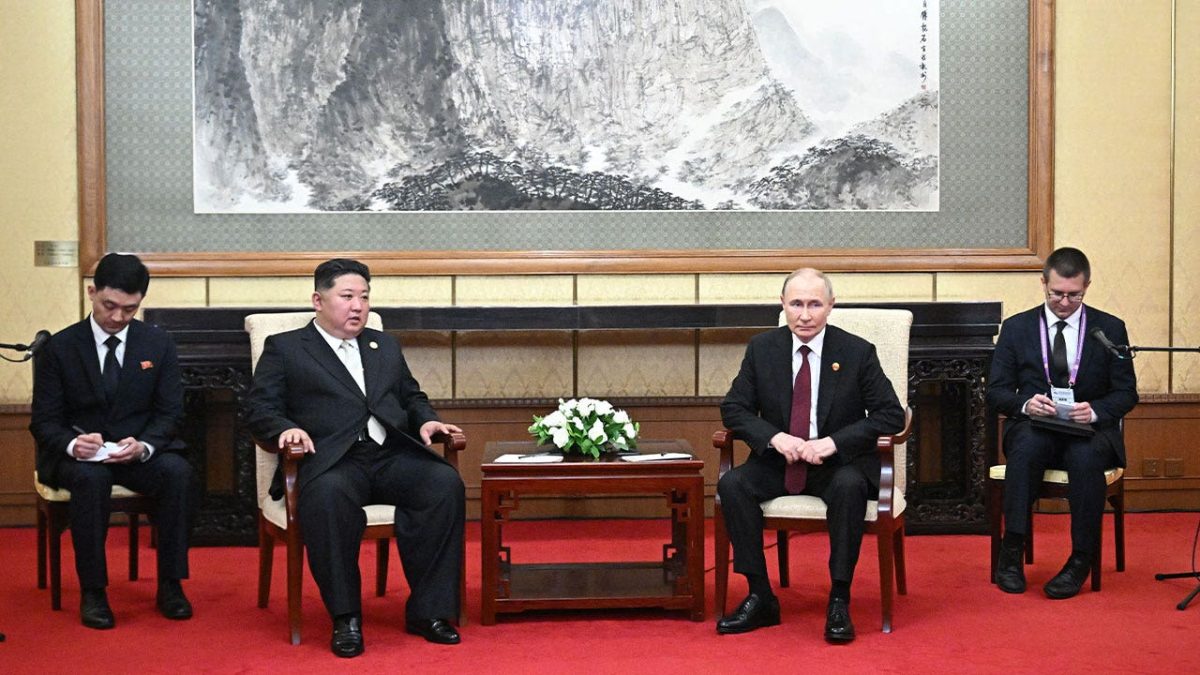 Putin and Kim Jong Un meet in Beijing after a large Chinese military parade