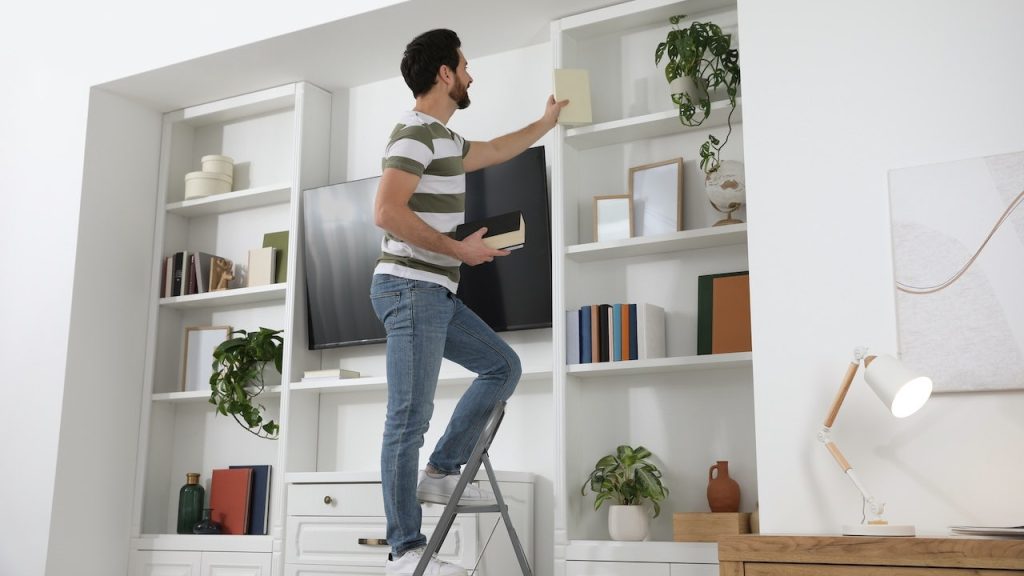 Reliable and easy tools to assist you in grabbing, lifting, and reaching with assurance