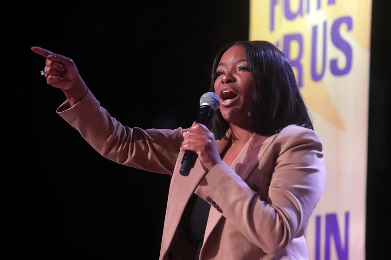 Rep. Crockett criticizes White Democrats for not voting against the Charlie Kirk resolution