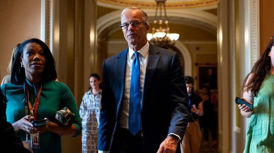 Republican and Democratic leaders seek to ease shutdown conflict