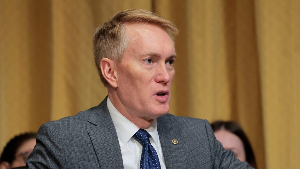 Republican pair intend to compel lawmakers to remain in DC to finance the government