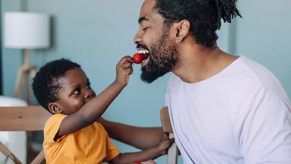 Research suggests that consuming fruit may help shield lungs from the effects of air pollution.