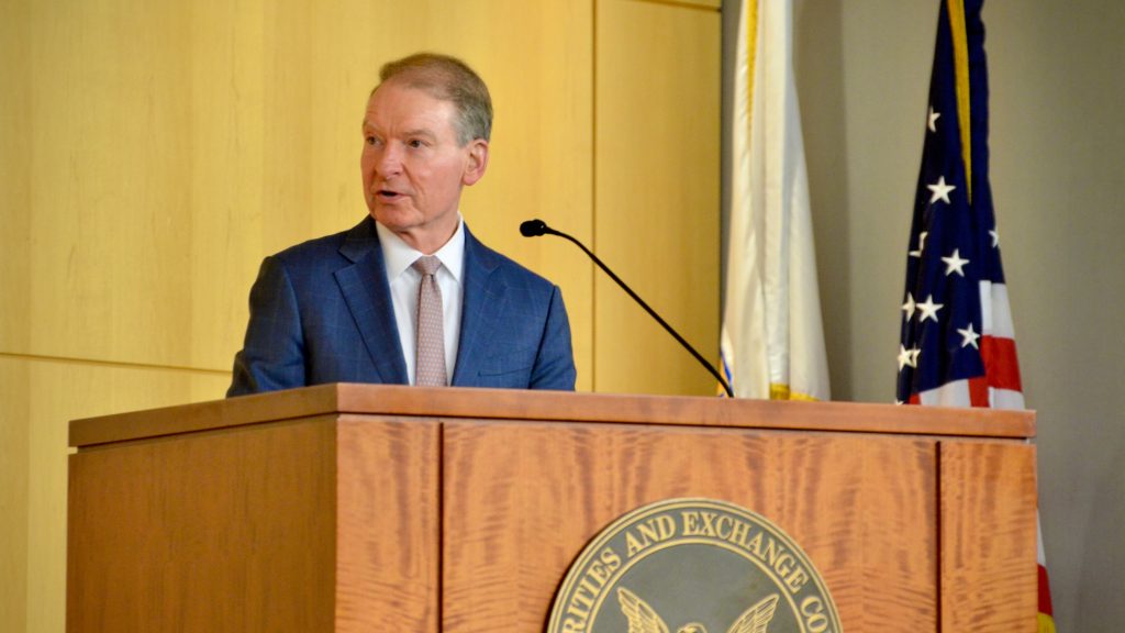 SEC Simplifies Process for Spot Crypto ETFs and Approves Grayscale's Large-Cap Crypto Fund