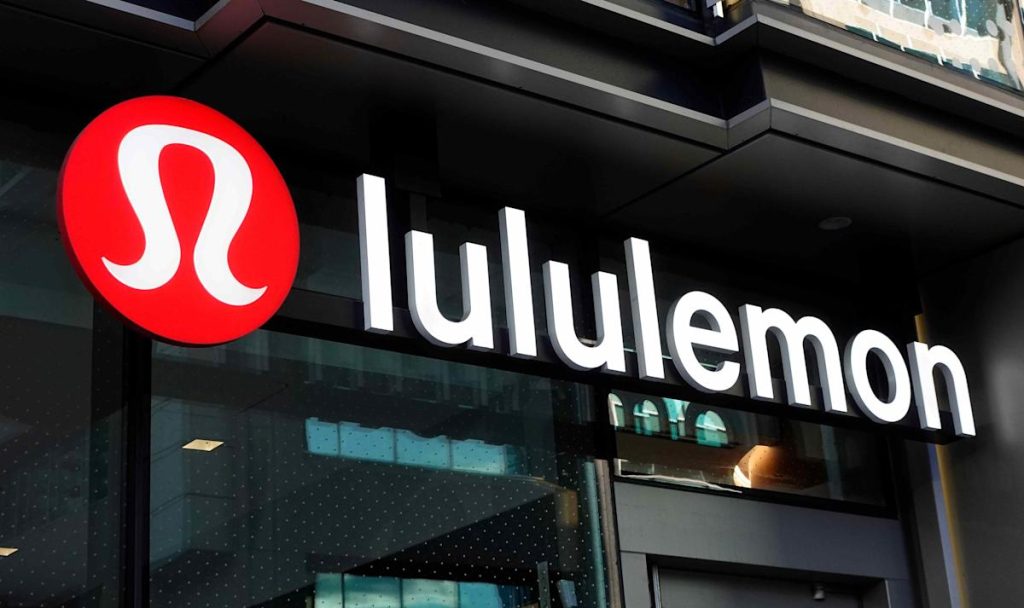 S&P 500 Today: Lululemon Stock Drops; Broadcom Rises
