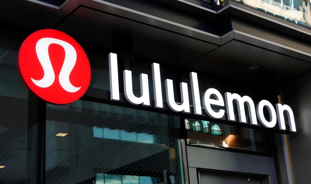 S&P 500 Today: Lululemon Stock Drops; Broadcom Rises