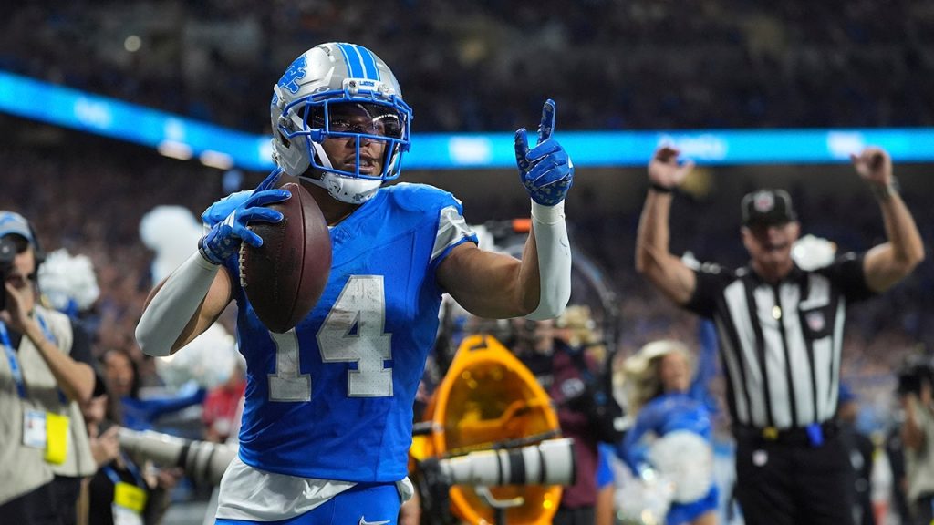 Scores from Week 2 of the 2025 NFL season