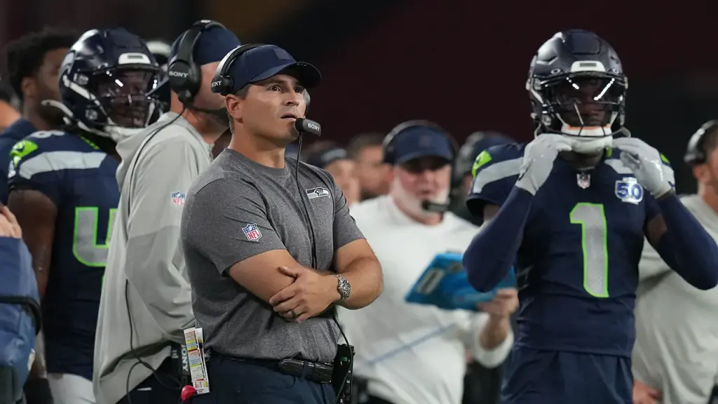 Seahawks make puzzling mistake against Cardinals