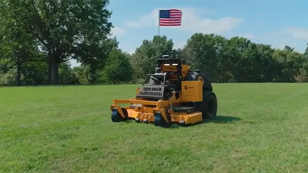 Self-driving lawnmowers trialed on National Mall as the Trump administration promotes AI