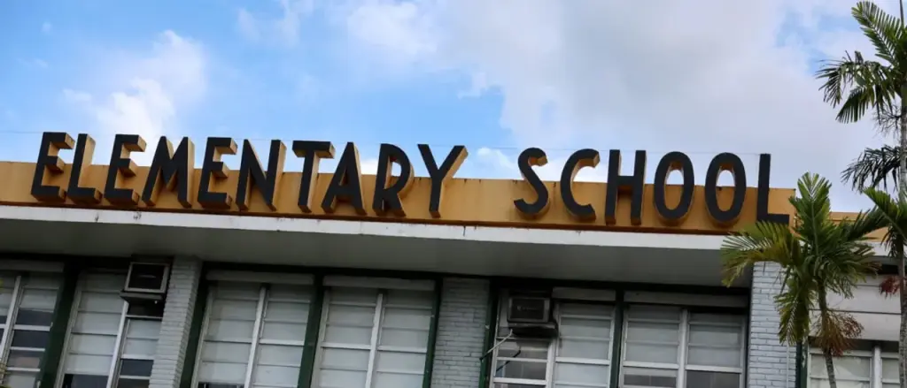 Sixth Graders in California Leave Class to Join Parents Protesting Teacher's Move