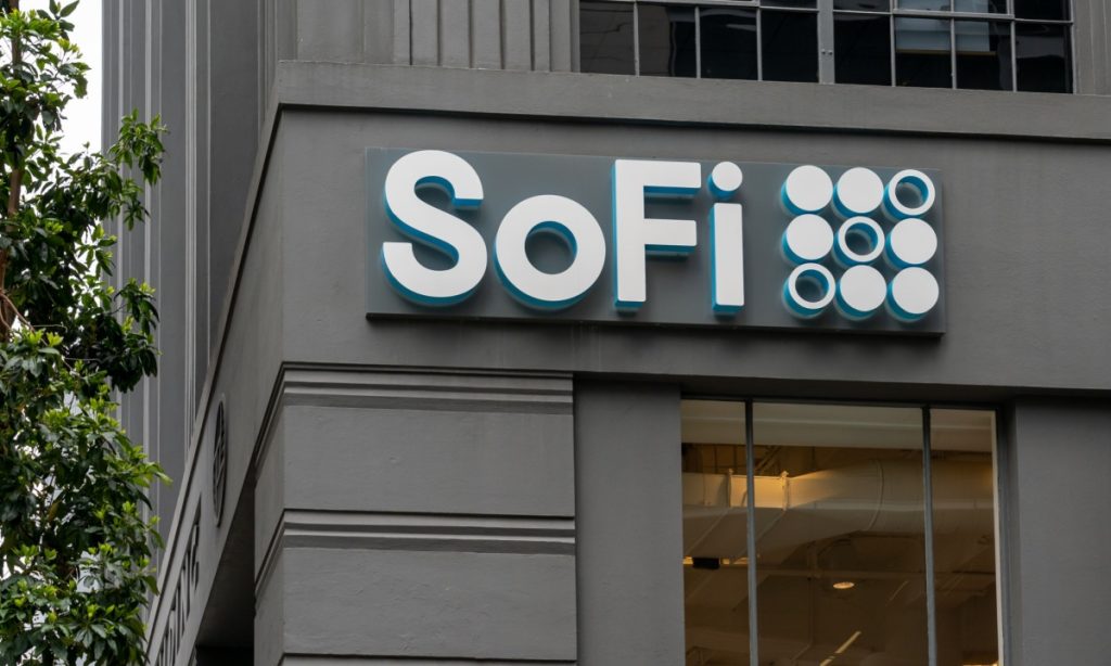 SoFi Launches ETF Aimed at Companies Centered on AI