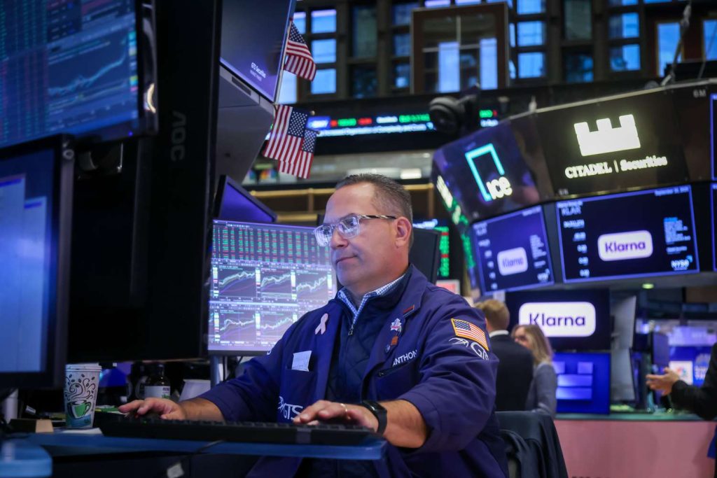 Stocks Climb to Record High as CPI Report Maintains Optimism for Rate Cuts; Oracle Shares Drop