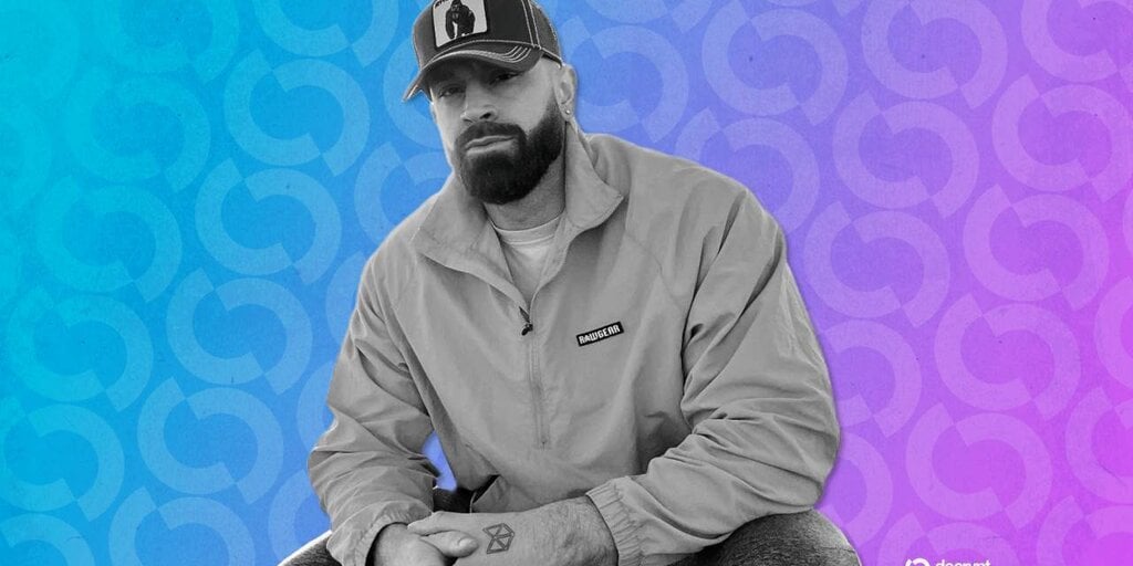 Streamer Hit by Gym Influencer Bradley Martyn While Promoting Solana Token