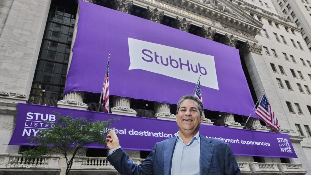 StubHub struggles during its first day of trading on Wall Street