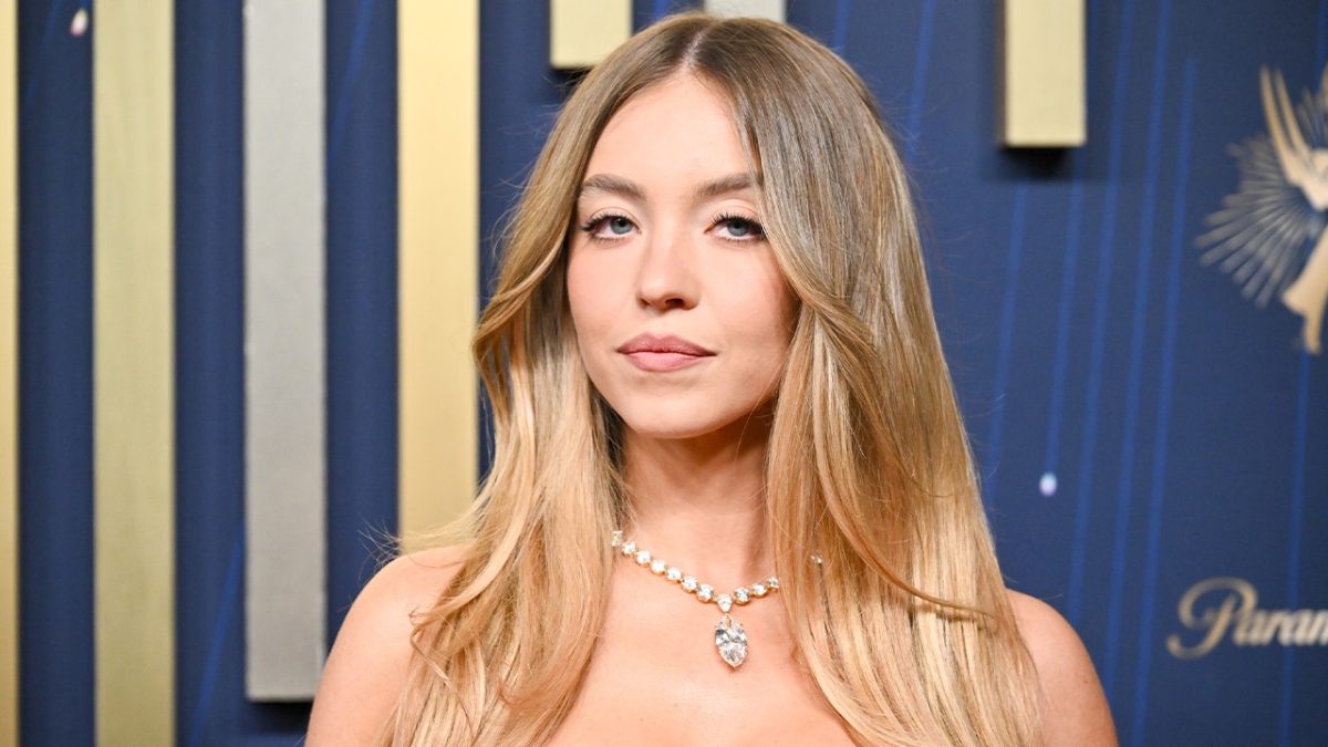 Sydney Sweeney jumps off a cliff while celebrating her 28th birthday.