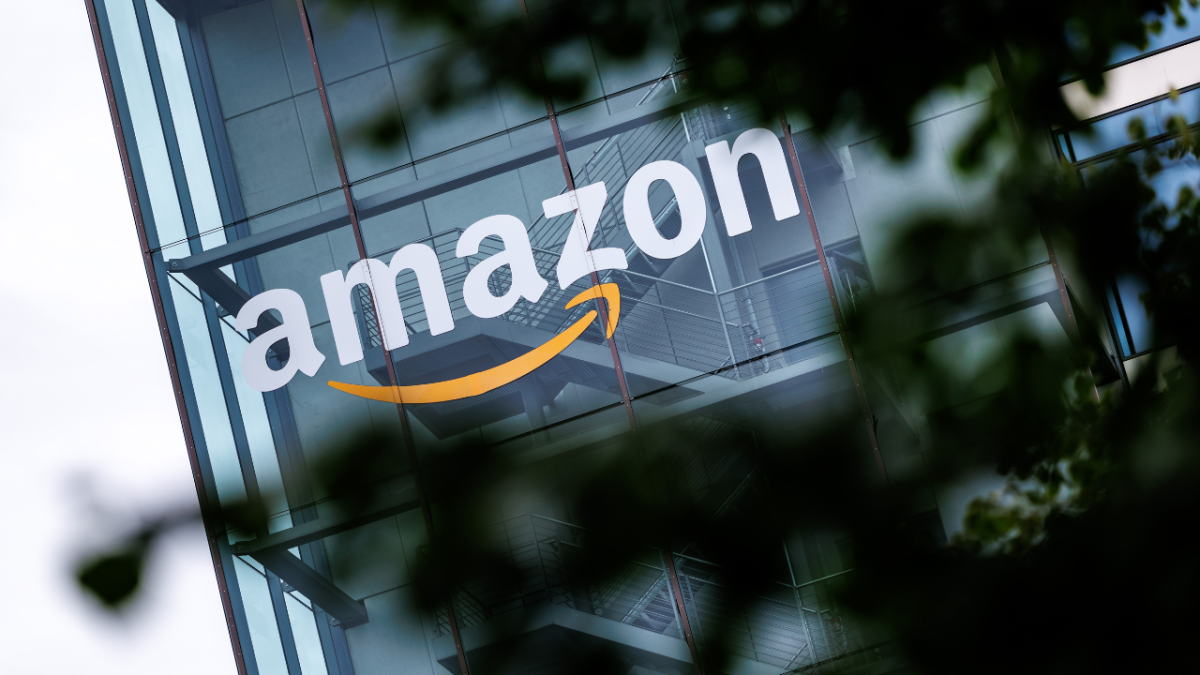 Tech companies prepare for high expenses with Trump's $100K H-1B visa charge