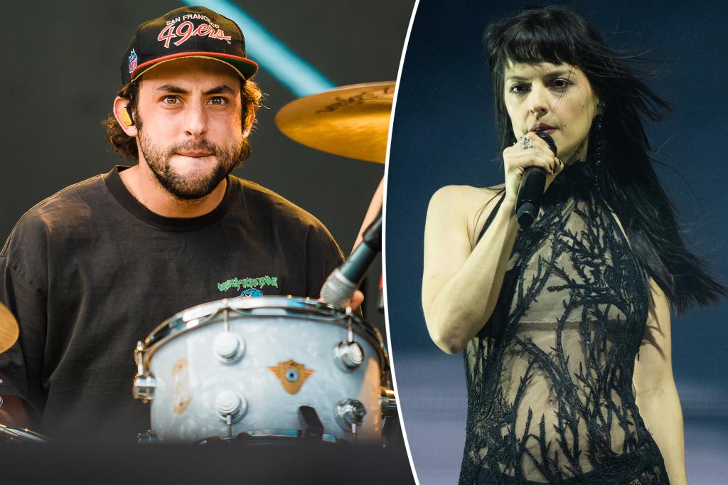 The Neighbourhood returns following Brandon Fried's groping incident.