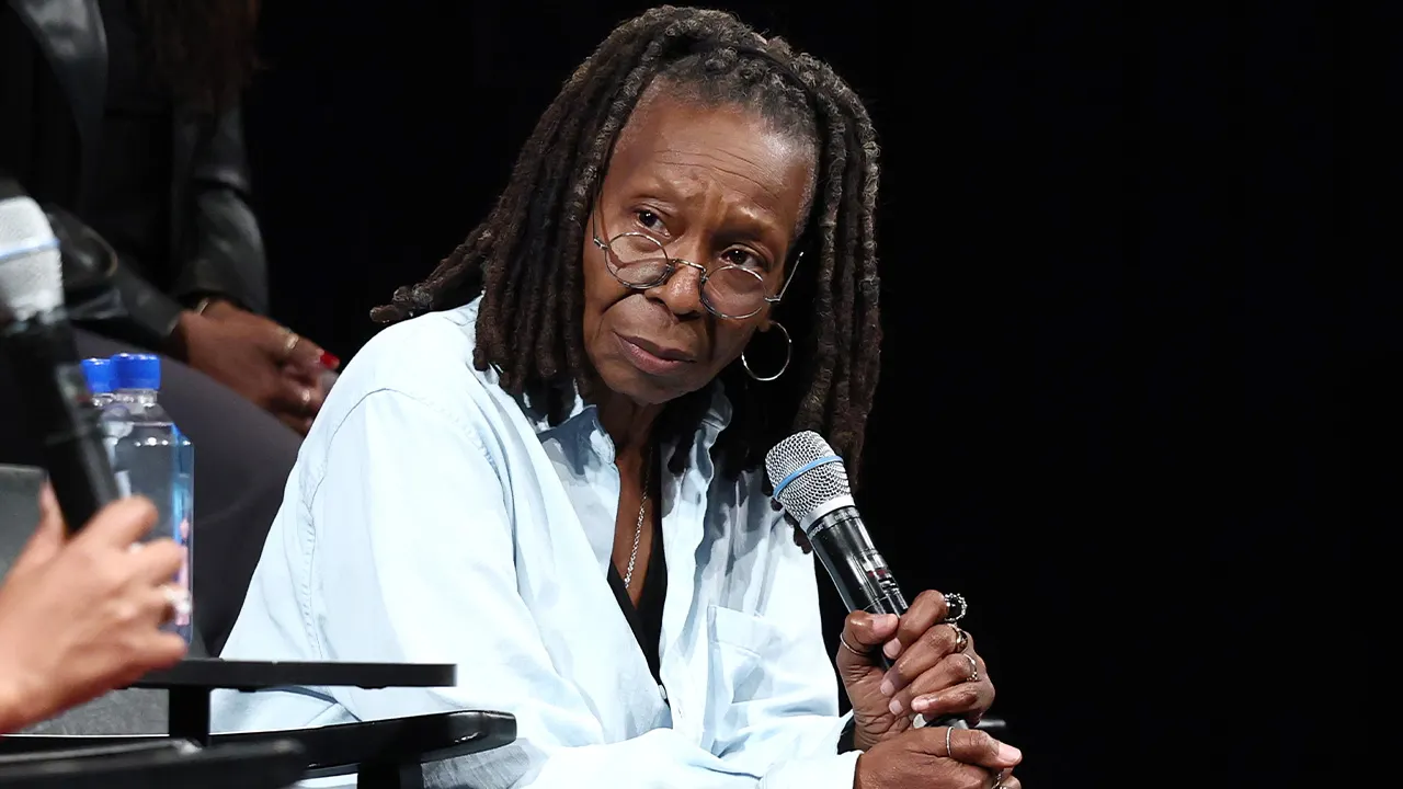 'The View' co-host proposes using the 25th Amendment against Trump