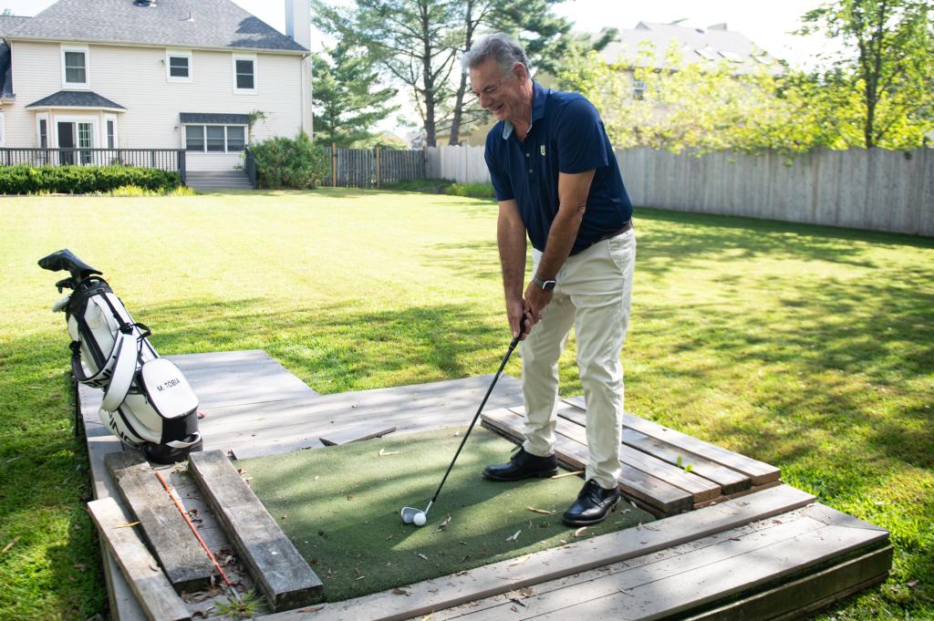The inspiring and highly competitive journey of blind golfers striving for the trophy is underway.