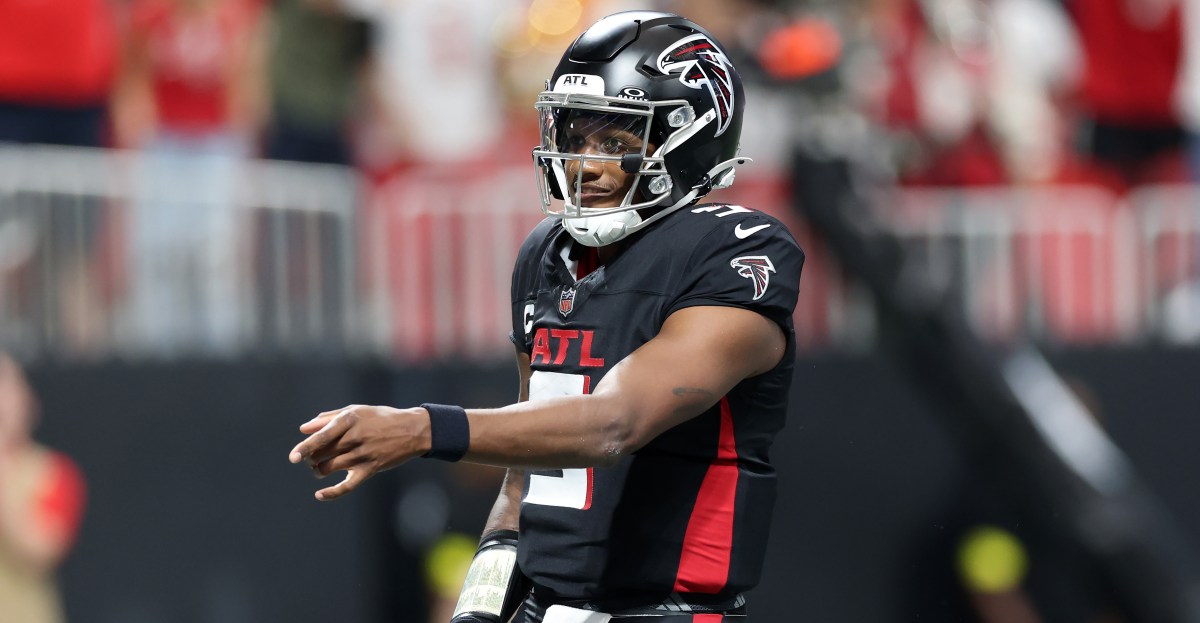 Top quarterback waiver wire options for fantasy football in Week 2