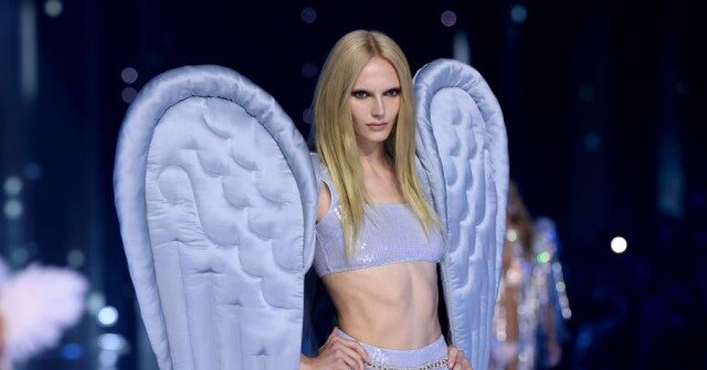Transgender Model Rejoins Victoria's Secret Angels for 2025 Fashion Show