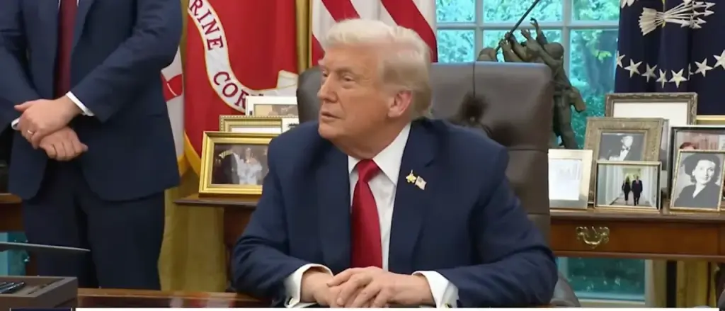 Trump Claims He Asked Somalia President If He Would Want Ilhan Omar Back