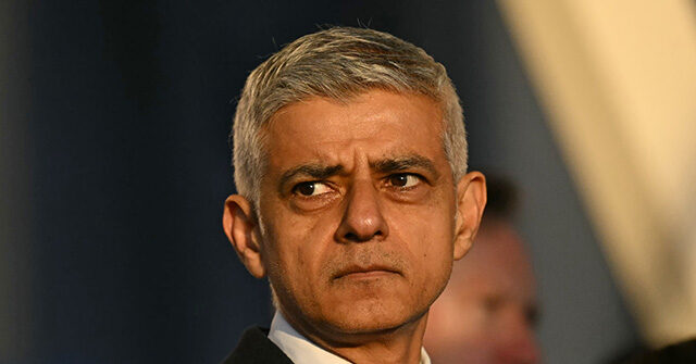 Trump Claims London Aims to Implement 'Sharia Law'