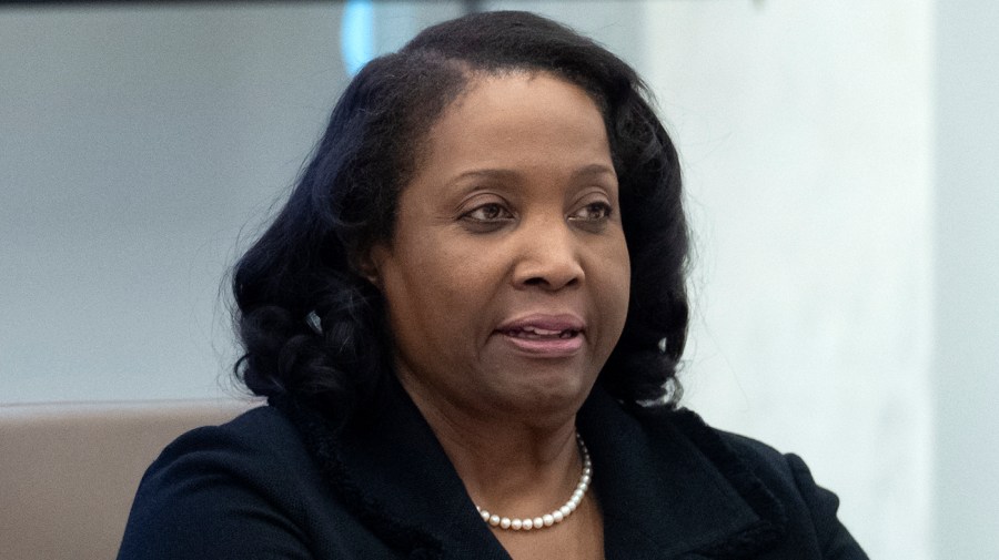 Trump administration asks appeals court to OK Lisa Cook firing before Fed meeting