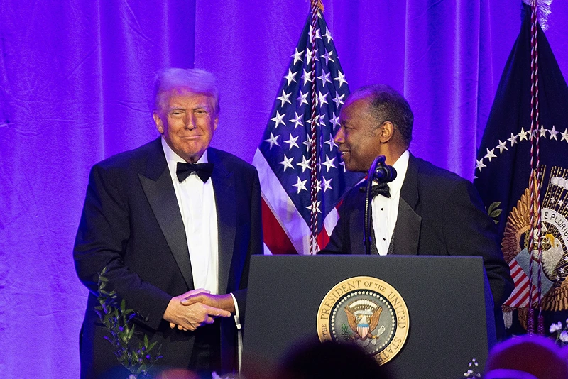 Trump announces Ben Carson will be awarded the Presidential Medal of Freedom