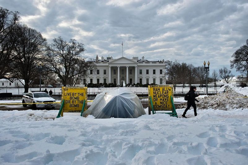 Trump directs the removal of protest tent near the White House