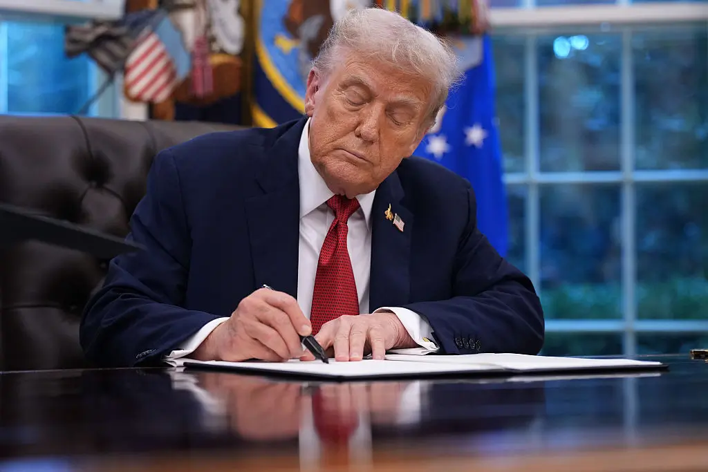Trump finalizes agreement allowing American investors to take majority control of TikTok