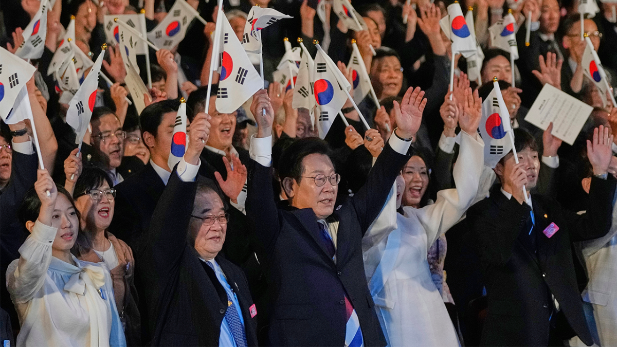Trump lost opportunity to address South Korea's anti-democratic leader