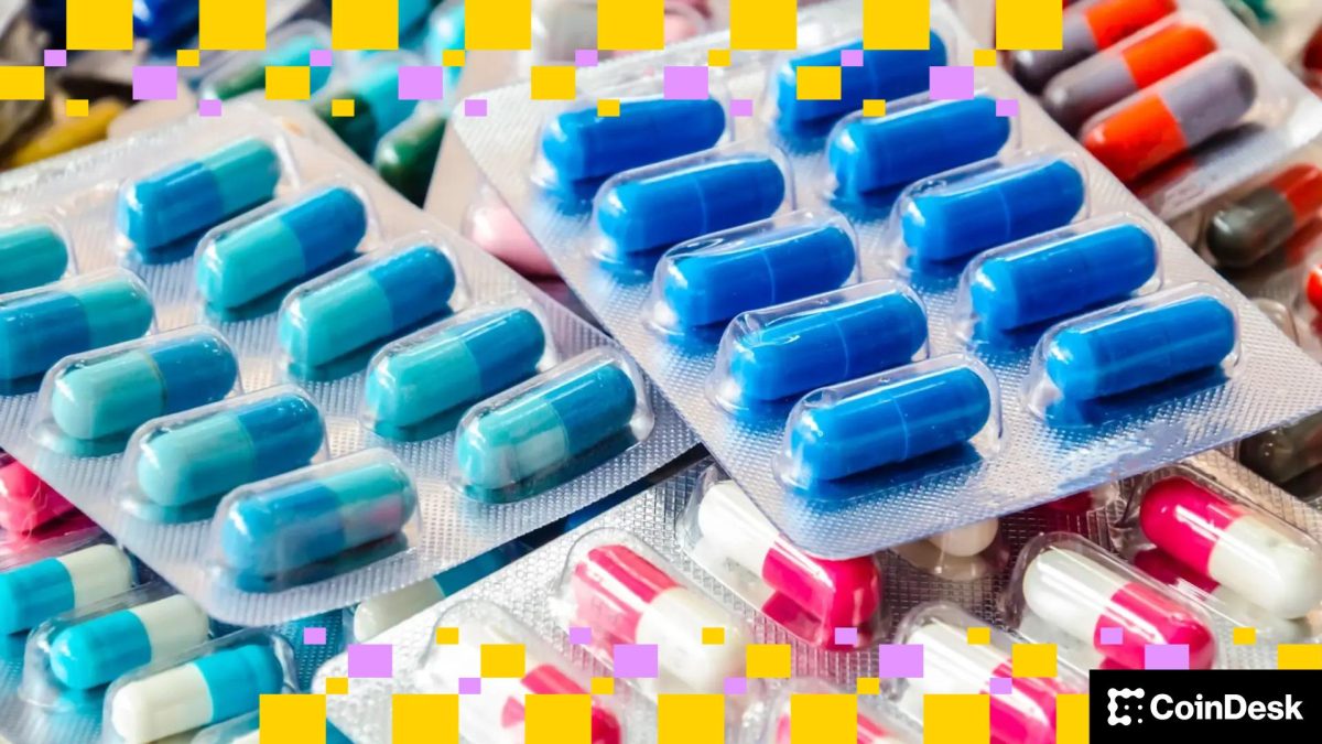 Trump's Tariffs and GDP Disrupt Markets, ETFs Suffer: Crypto Daybook Americas